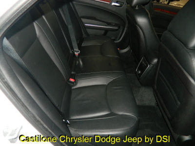 2012 Chrysler 300  Limited