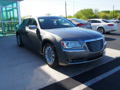 2012 Chrysler 300  Limited
