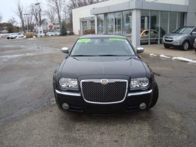 2010 Chrysler 300  300C Hemi Executive