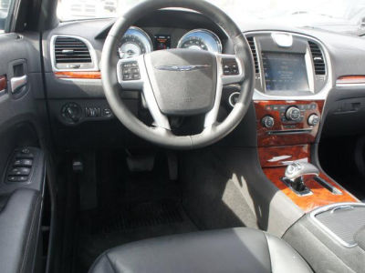 2012 Chrysler 300  Limited