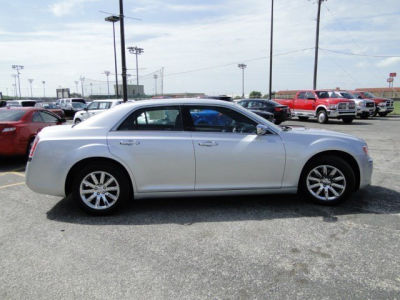 2012 Chrysler 300  Limited