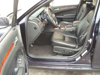 2012 Chrysler 300  Limited