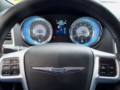 2012 Chrysler 300  Limited