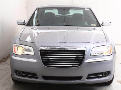 2011 Chrysler 300  Limited