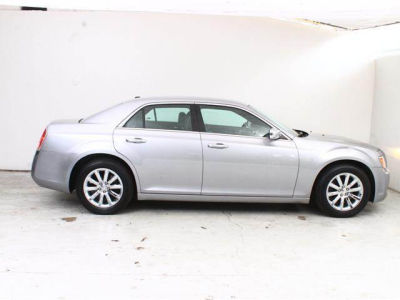 2011 Chrysler 300  Limited
