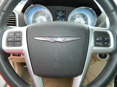 2012 Chrysler 300  Limited