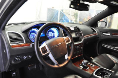 2012 Chrysler 300  Limited