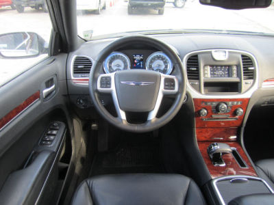 2012 Chrysler 300  Limited