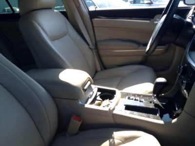 2011 Chrysler 300  Limited