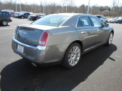 2012 Chrysler 300  Limited