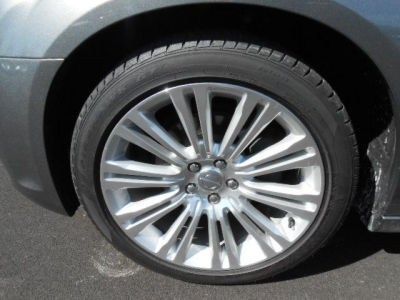 2012 Chrysler 300  Limited