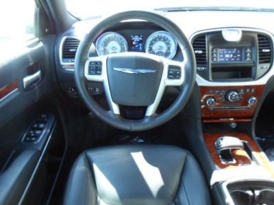 2012 Chrysler 300  Limited