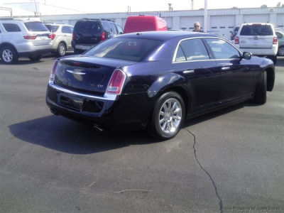 2012 Chrysler 300  Limited