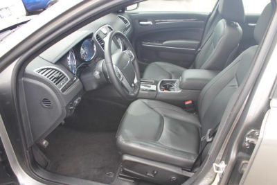 2011 Chrysler 300  Limited