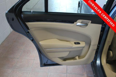 2011 Chrysler 300  Limited