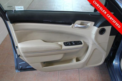 2011 Chrysler 300  Limited