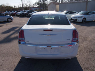 2013 Chrysler 300  Base