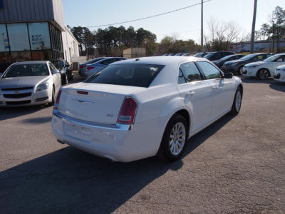 2013 Chrysler 300  Base