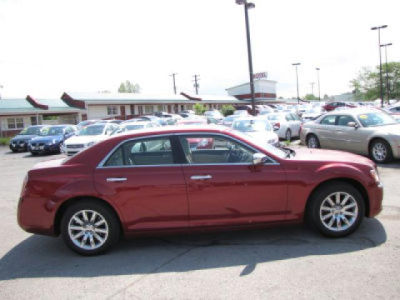 2011 Chrysler 300  Limited