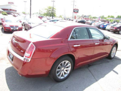 2011 Chrysler 300  Limited