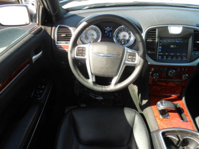 2012 Chrysler 300  Limited