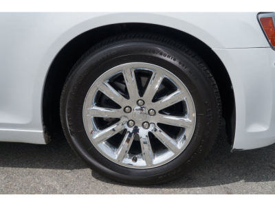 2012 Chrysler 300  Limited