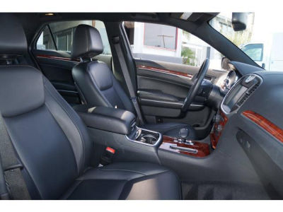 2012 Chrysler 300  Limited