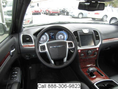 2012 Chrysler 300  Limited
