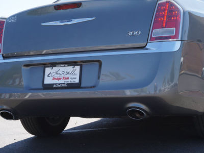 2012 Chrysler 300  Limited