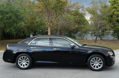 2012 Chrysler 300  Limited