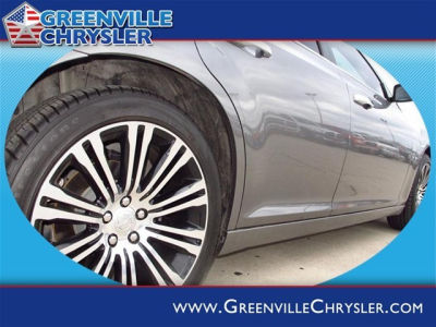 2011 Chrysler 300  Limited
