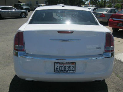 2013 Chrysler 300  Base