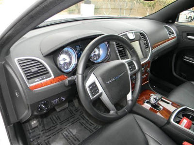 2012 Chrysler 300  Limited