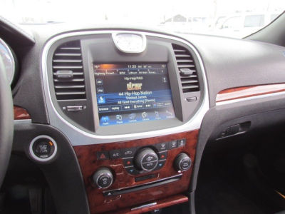 2012 Chrysler 300  Limited