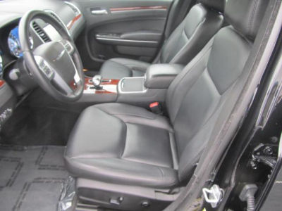 2012 Chrysler 300  Limited