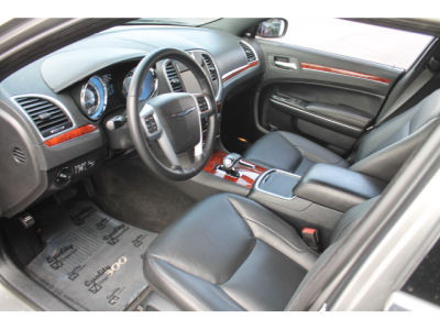 2012 Chrysler 300  Limited
