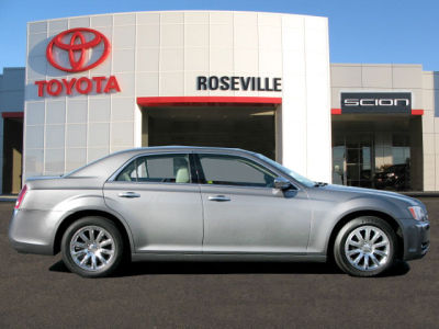 2012 Chrysler 300  Limited