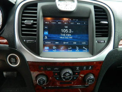 2012 Chrysler 300  Limited