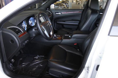 2012 Chrysler 300  Limited