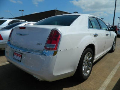 2012 Chrysler 300  Limited