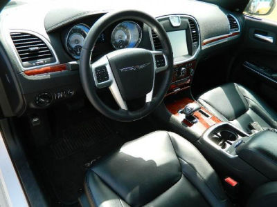 2012 Chrysler 300  Limited