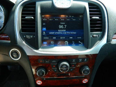 2012 Chrysler 300  Limited