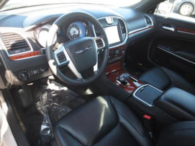 2012 Chrysler 300  Limited