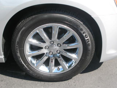 2012 Chrysler 300  Limited