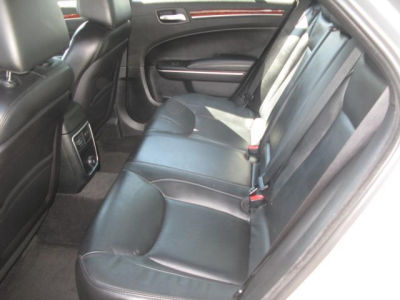 2012 Chrysler 300  Limited