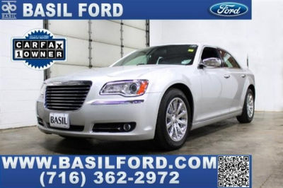 2012 Chrysler 300  Limited