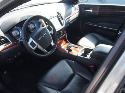 2012 Chrysler 300  Limited