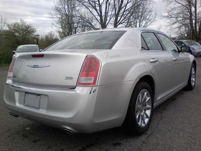 2012 Chrysler 300  Limited