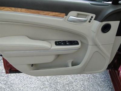 2012 Chrysler 300  Limited