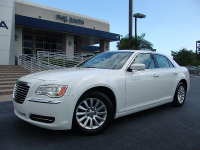 2013 Chrysler 300  Base